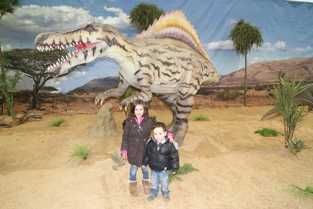 con los dinosaurios